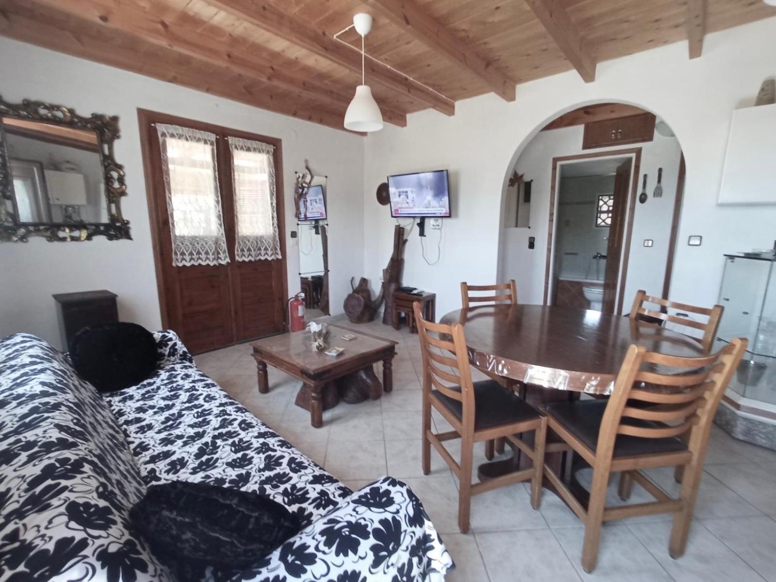 Marina House Next To Halikounas Beach מראה חיצוני תמונה